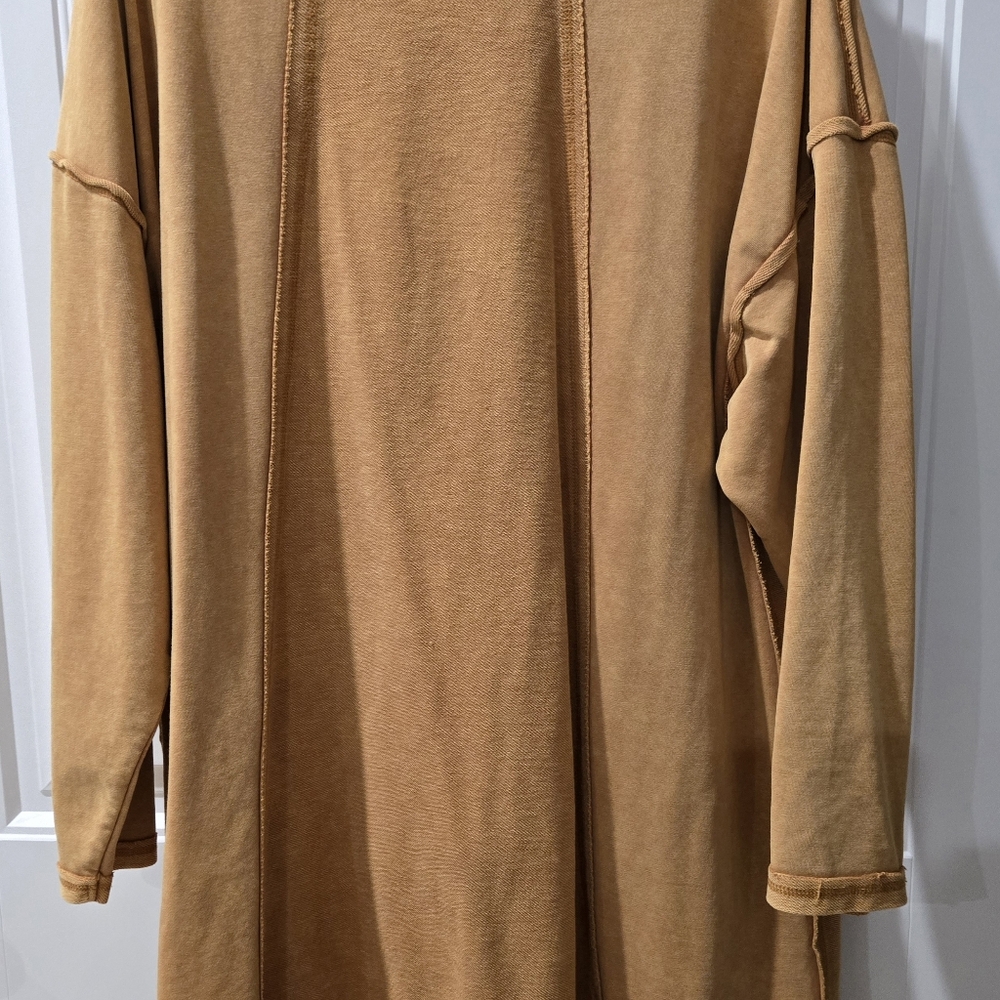 Oli & Hali Tan Sweatshirt - Picture 5 of 5